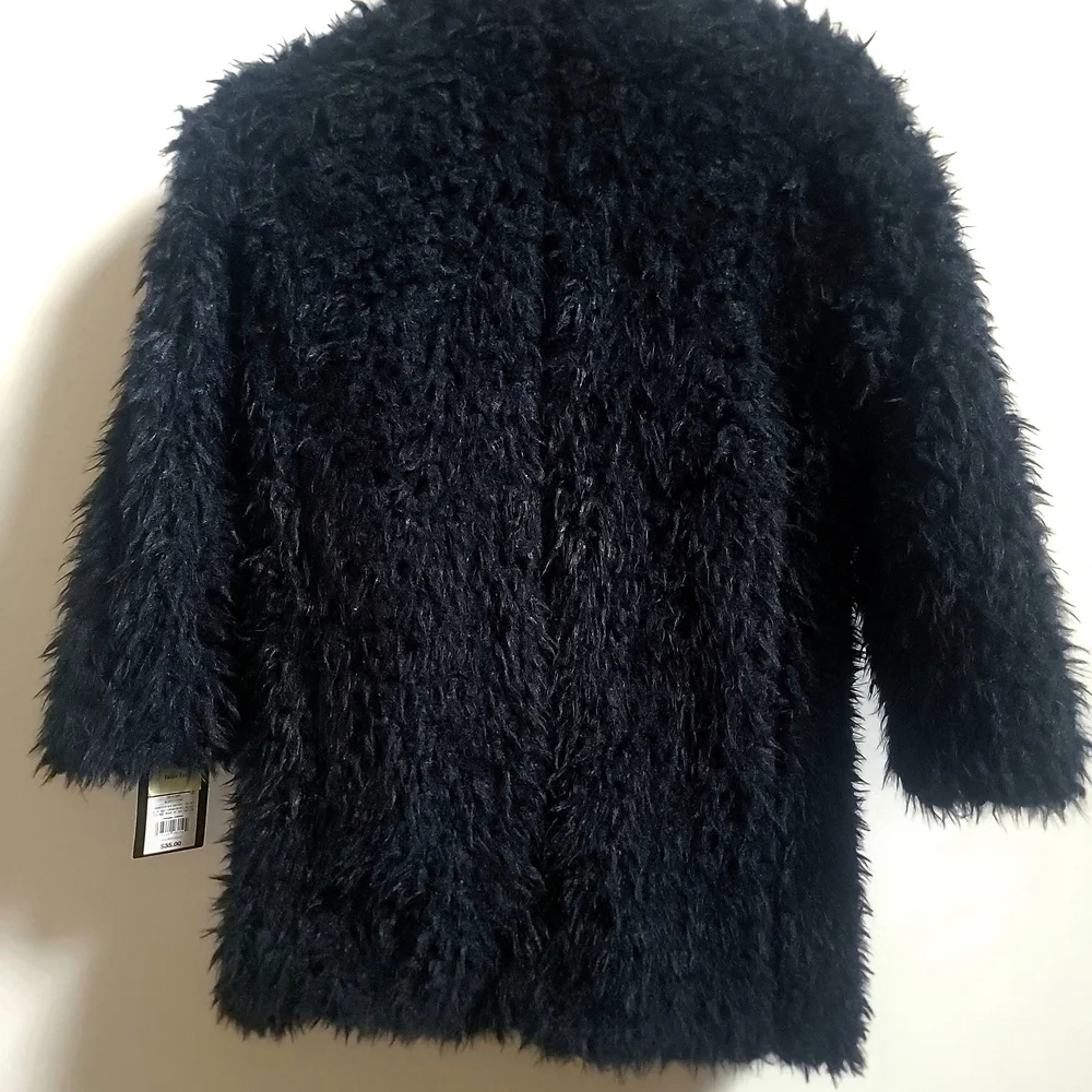 Art Class L(10-12) Girl's Long Faux Fur coat with pockets.($35)